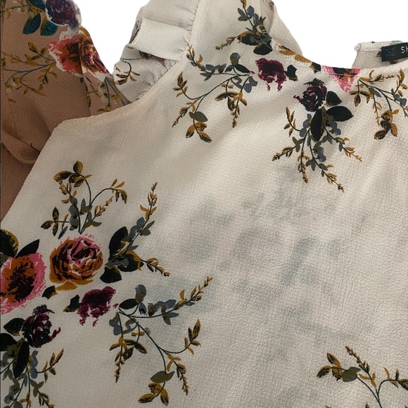 SHEIN Two Blouses - Picture 3 of 5